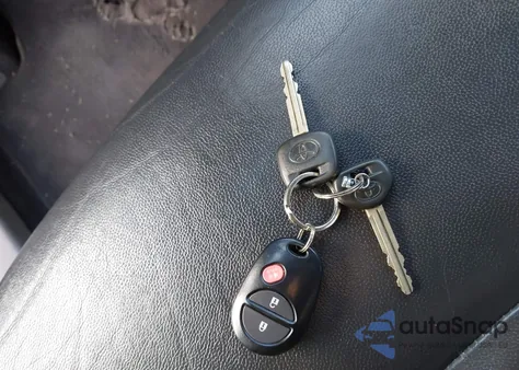 2013 Toyota Highlander из США, поврежденный, VIN 5TDZA3EH3DS044811